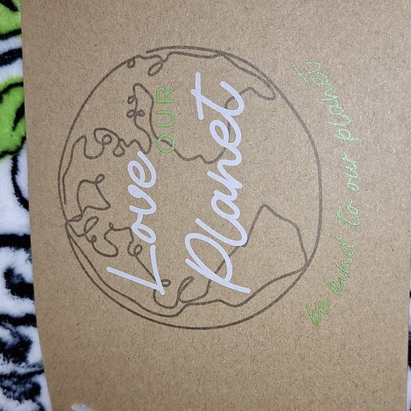 ๐ SAVE THE PLANET oversized 50"x70" throw blanket by Love Our Planet. Earth Day - Picture 2 of 8